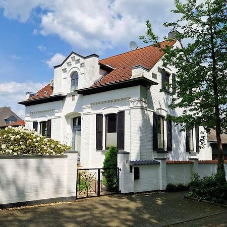 Historische Villa Mit Garten, Luxus Meerbusch Esterno foto