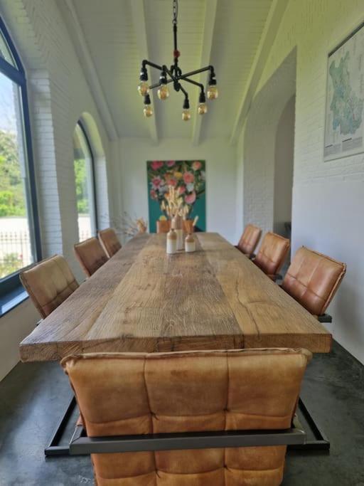 Historische Villa Mit Garten, Luxus Meerbusch Esterno foto